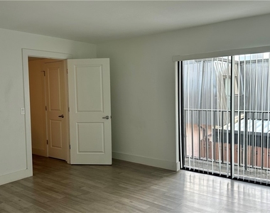 17989 San Juan Court - Photo Thumbnail 8
