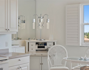 14819 Laguna Drive - Photo Thumbnail 18