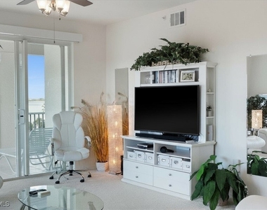 14819 Laguna Drive - Photo Thumbnail 11