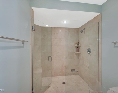 325 3rd Street S - Photo Thumbnail 18