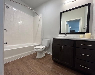 2136 W 34th St - Photo Thumbnail 3