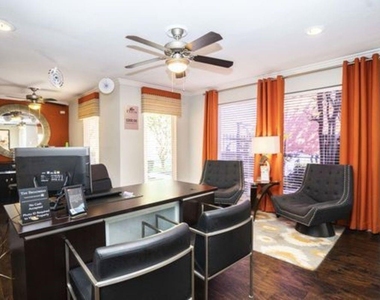 2801 N Broadmead - Photo Thumbnail 6