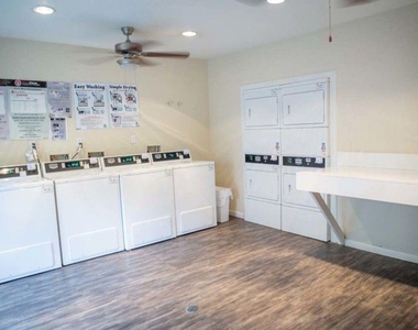 2801 N Broadmead - Photo Thumbnail 13