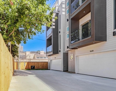 5634 Dolores Street - Photo Thumbnail 2
