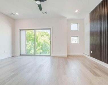 5634 Dolores Street - Photo Thumbnail 18