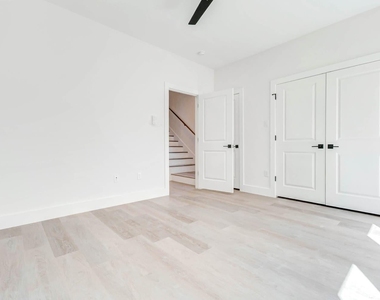 5636 Dolores Street - Photo Thumbnail 27