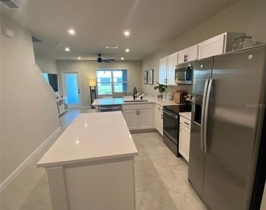 12245 Grizzly Lane - Photo Thumbnail 2