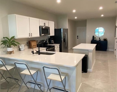12245 Grizzly Lane - Photo Thumbnail 3