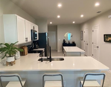 12245 Grizzly Lane - Photo Thumbnail 4