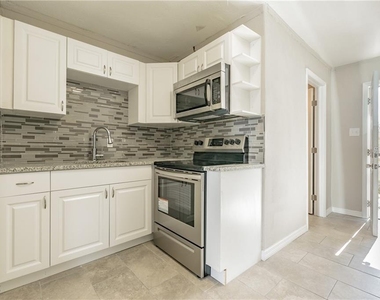 7408 S Sherrill Street - Photo Thumbnail 11