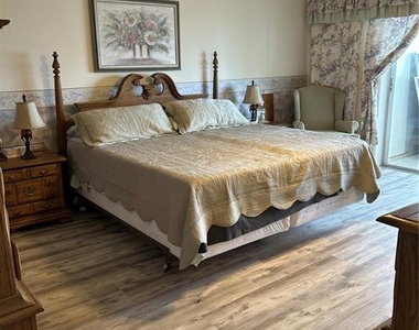 4775 Cove Circle - Photo Thumbnail 15