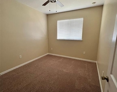 2202 Seven Oaks Drive - Photo Thumbnail 27