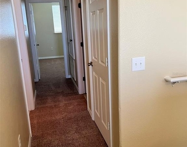 2202 Seven Oaks Drive - Photo Thumbnail 39