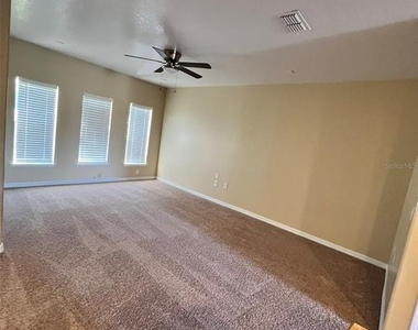 2202 Seven Oaks Drive - Photo Thumbnail 14