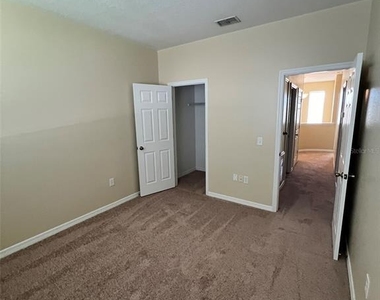 2202 Seven Oaks Drive - Photo Thumbnail 24