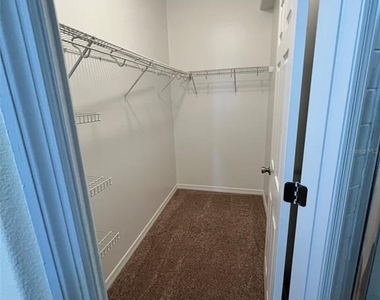 2202 Seven Oaks Drive - Photo Thumbnail 18