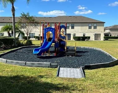 2202 Seven Oaks Drive - Photo Thumbnail 36