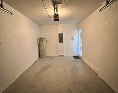 2202 Seven Oaks Drive - Photo Thumbnail 31