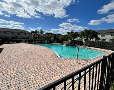 2202 Seven Oaks Drive - Photo Thumbnail 34