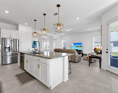 16324 Silver Grove Boulevard - Photo Thumbnail 13