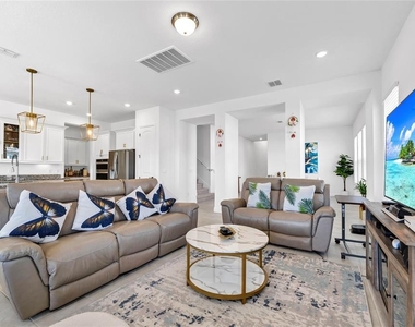 16324 Silver Grove Boulevard - Photo Thumbnail 14