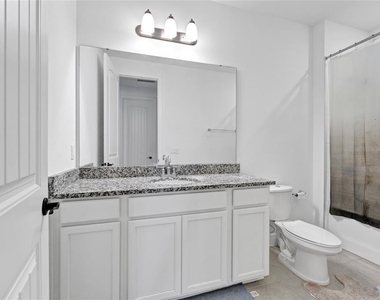 16324 Silver Grove Boulevard - Photo Thumbnail 21