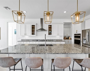 16324 Silver Grove Boulevard - Photo Thumbnail 9