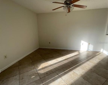 3100 S Semoran Boulevard - Photo Thumbnail 8