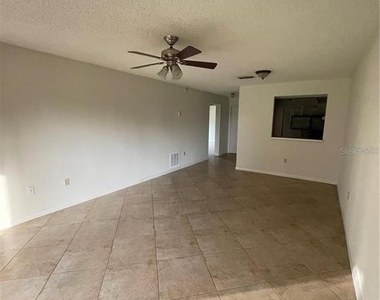 3100 S Semoran Boulevard - Photo Thumbnail 2