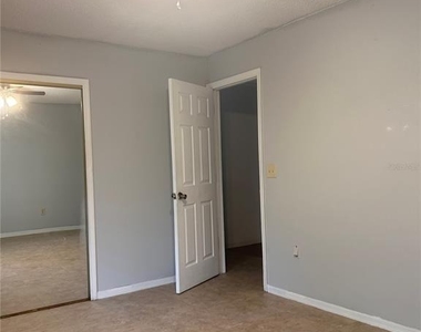1701 Shady Ridge Court - Photo Thumbnail 9
