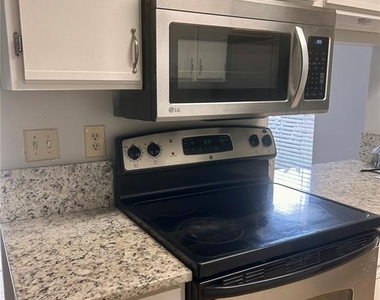 1701 Shady Ridge Court - Photo Thumbnail 4