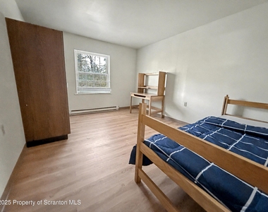 42 Nittany Drive - Photo Thumbnail 8