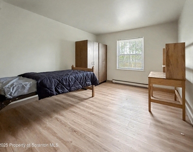 42 Nittany Drive - Photo Thumbnail 10