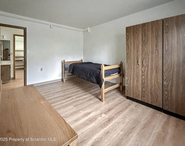 42 Nittany Drive - Photo Thumbnail 9