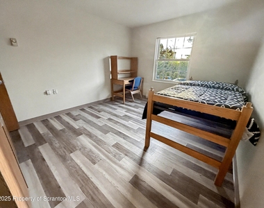 48 Nittany Drive - Photo Thumbnail 8