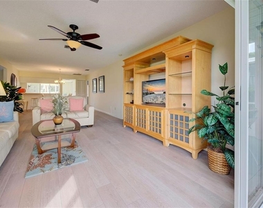 314 Cerromar Way N - Photo Thumbnail 5