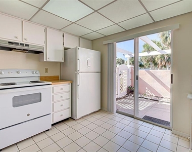 314 Cerromar Way N - Photo Thumbnail 12