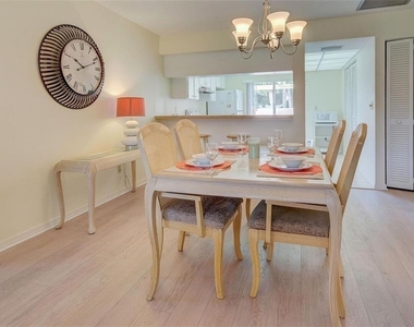 314 Cerromar Way N - Photo Thumbnail 8