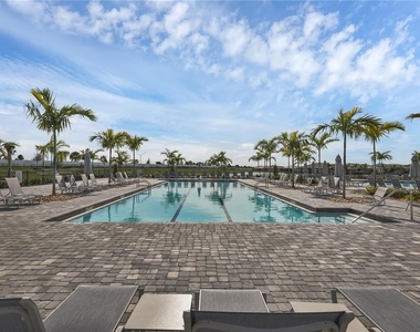 15716 Barefoot Beach Drive - Photo Thumbnail 47