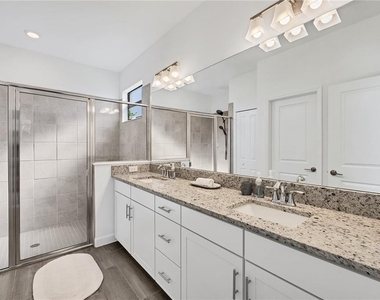 15716 Barefoot Beach Drive - Photo Thumbnail 16