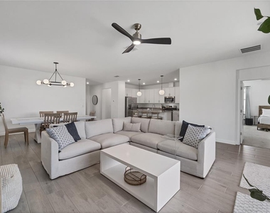 15716 Barefoot Beach Drive - Photo Thumbnail 7