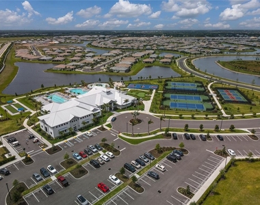 15716 Barefoot Beach Drive - Photo Thumbnail 33