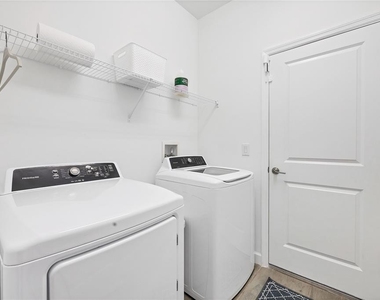 15716 Barefoot Beach Drive - Photo Thumbnail 20