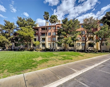 260 E Flamingo Road - Photo Thumbnail 38