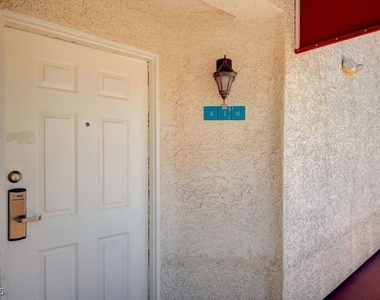 260 E Flamingo Road - Photo Thumbnail 19
