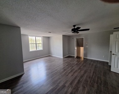 5633 Rutland Drive - Photo Thumbnail 1