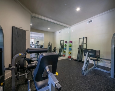 1000 Ashwood Parkway - Photo Thumbnail 26