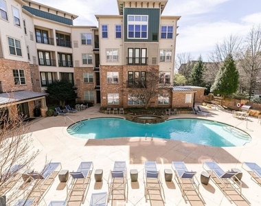 1000 Ashwood Parkway - Photo Thumbnail 19