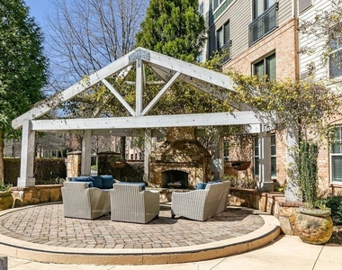1000 Ashwood Parkway - Photo Thumbnail 17