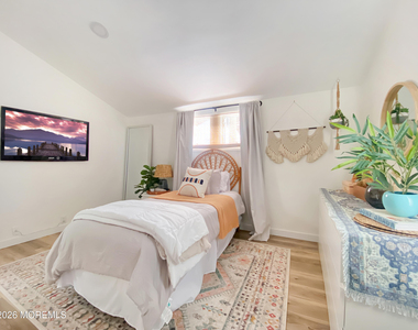 110 Curtis Place - Photo Thumbnail 27